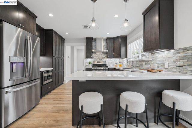 426 Falcon Way, Livermore, CA 94551