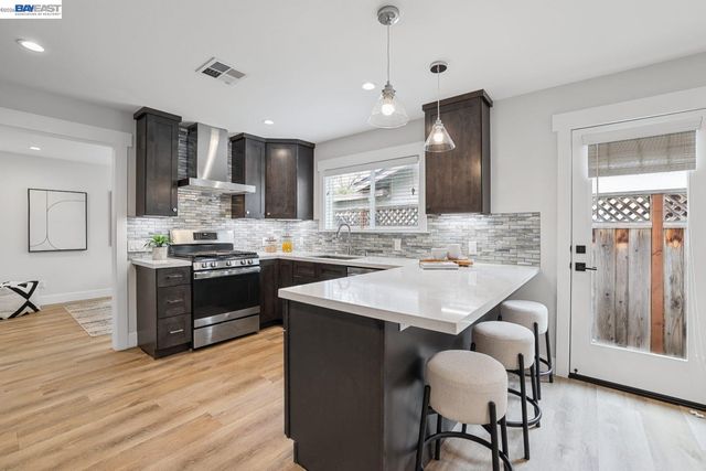 426 Falcon Way, Livermore, CA 94551