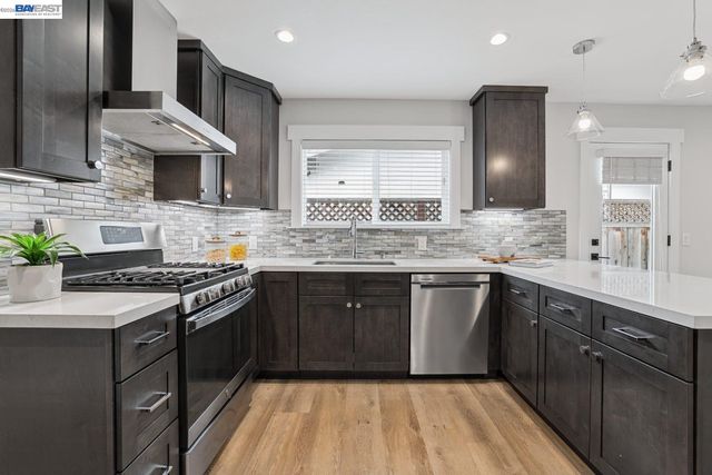 426 Falcon Way, Livermore, CA 94551