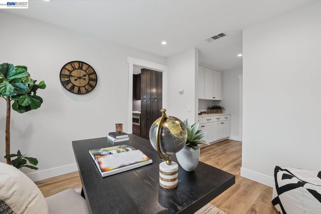 426 Falcon Way, Livermore, CA 94551