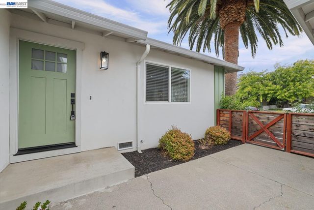 426 Falcon Way, Livermore, CA 94551