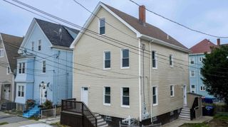 35 Jouvette St, New Bedford, MA 02744