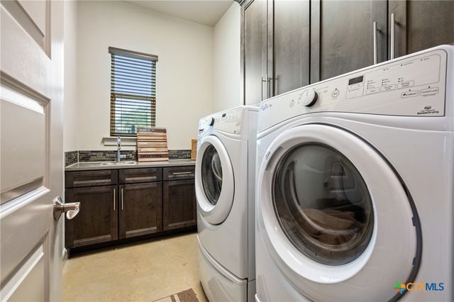 103 Ancient Oak Way, San Marcos, TX 78666