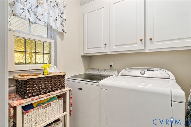 11536 Chester Village Dr, Chester, VA 23831