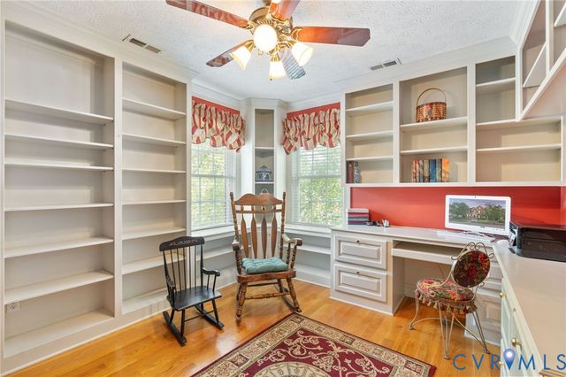 11536 Chester Village Dr, Chester, VA 23831