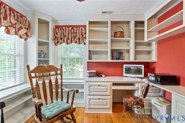 11536 Chester Village Dr, Chester, VA 23831