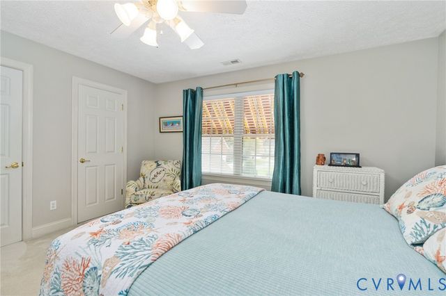 11536 Chester Village Dr, Chester, VA 23831
