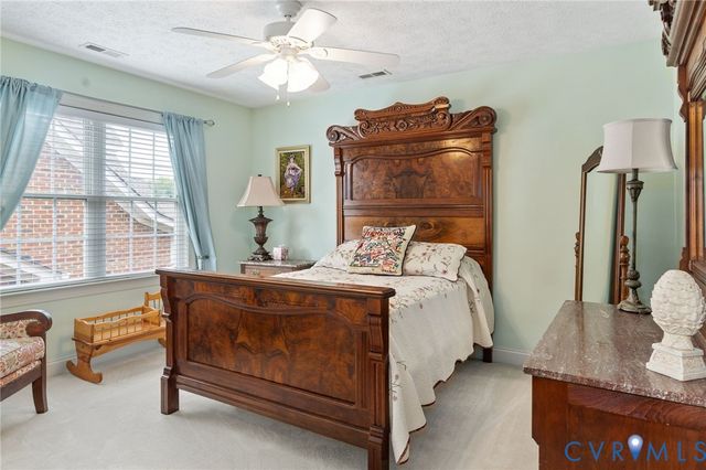 11536 Chester Village Dr, Chester, VA 23831
