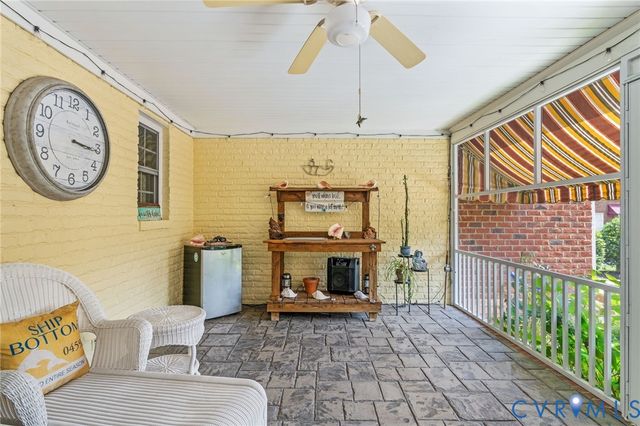 11536 Chester Village Dr, Chester, VA 23831