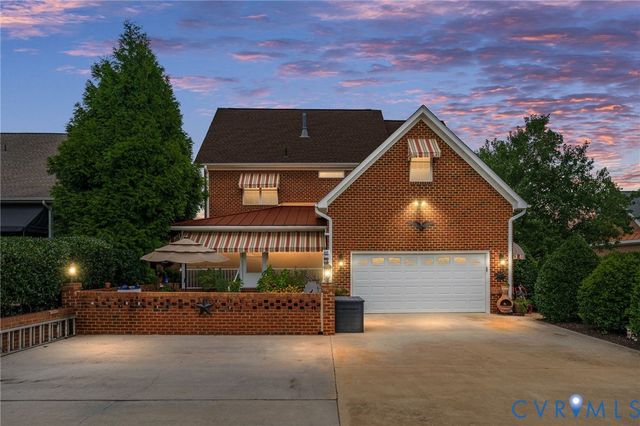 11536 Chester Village Dr, Chester, VA 23831