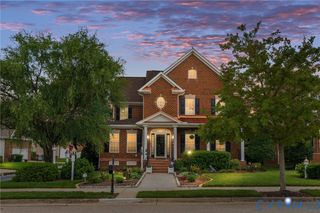 11536 Chester Village Dr, Chester, VA 23831