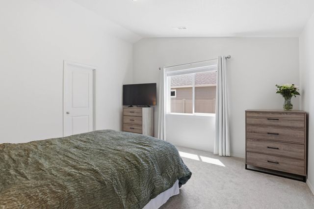 5815 S Dowdy Rd, Spokane, WA 99224