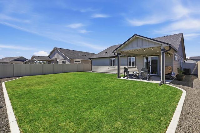 5815 S Dowdy Rd, Spokane, WA 99224