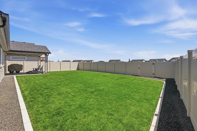 5815 S Dowdy Rd, Spokane, WA 99224