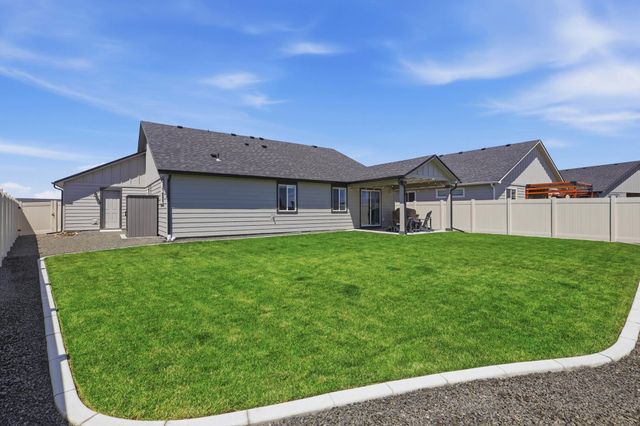 5815 S Dowdy Rd, Spokane, WA 99224