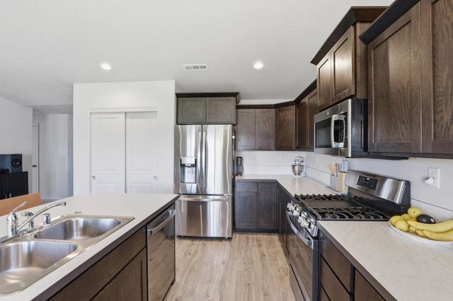 5815 S Dowdy Rd, Spokane, WA 99224