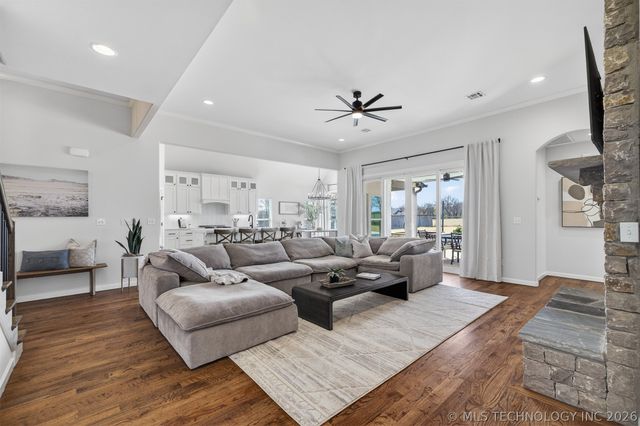 2090 E 176th Street S, Mounds, OK 74047