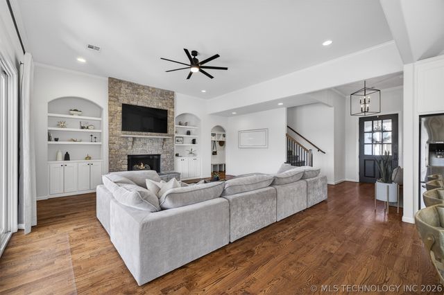 2090 E 176th Street S, Mounds, OK 74047