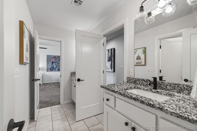 2090 E 176th Street S, Mounds, OK 74047