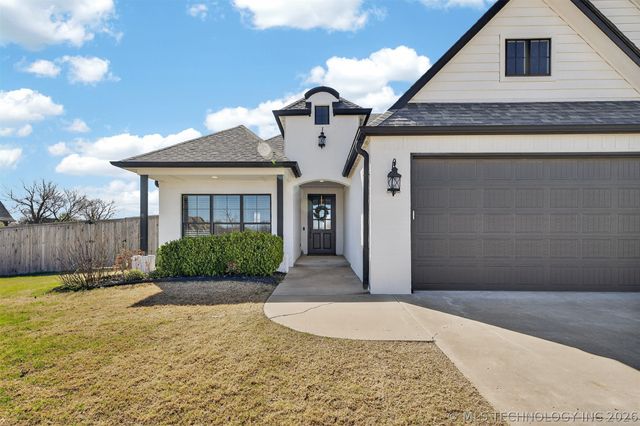 2090 E 176th Street S, Mounds, OK 74047