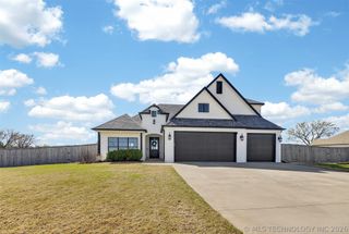 2090 E 176th Street S, Mounds, OK 74047