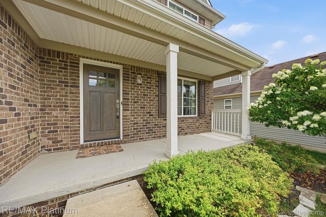 1636 Arbor View Lane, Oceola Township, MI 48843