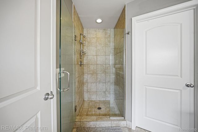 1636 Arbor View Lane, Oceola Township, MI 48843