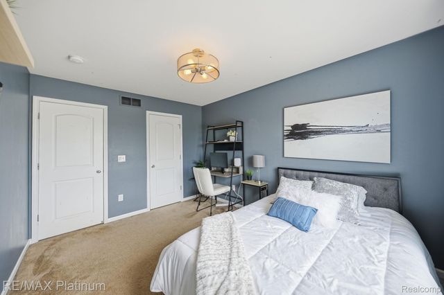 1636 Arbor View Lane, Oceola Township, MI 48843
