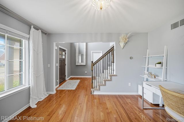 1636 Arbor View Lane, Oceola Township, MI 48843