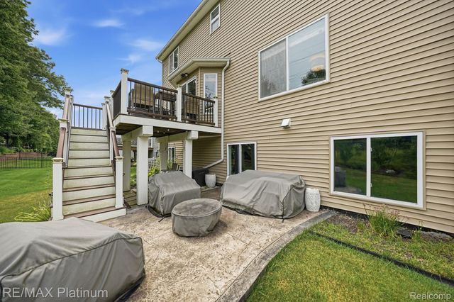 1636 Arbor View Lane, Oceola Township, MI 48843