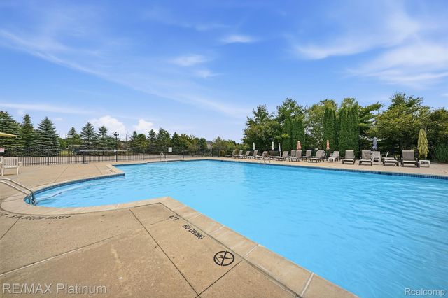 1636 Arbor View Lane, Oceola Township, MI 48843