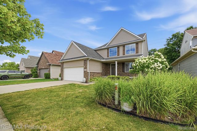1636 Arbor View Lane, Oceola Township, MI 48843