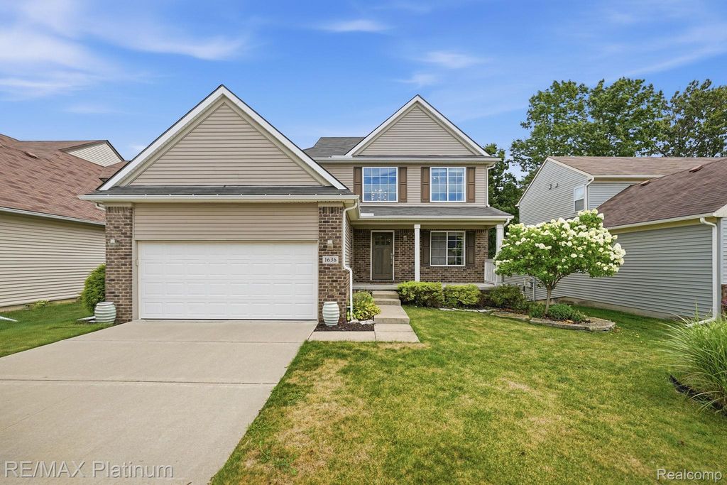 1636 Arbor View Lane, Oceola Township, MI 48843
