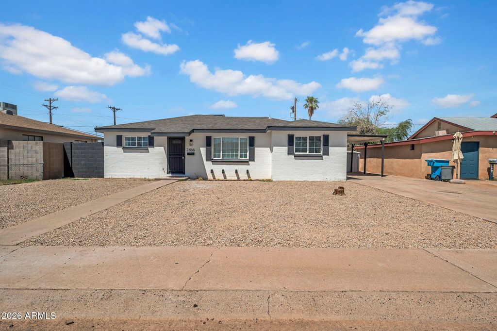 2866 W DIANA Avenue, Phoenix, AZ 85051 — exterior