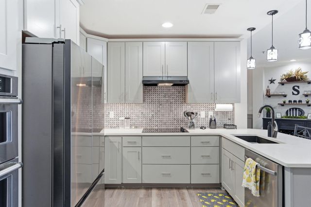 9207 Branson Landing Boulevard 207, Branson, MO 65616