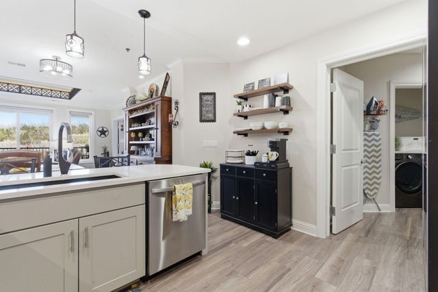 9207 Branson Landing Boulevard 207, Branson, MO 65616