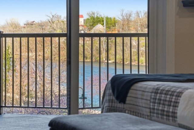 9207 Branson Landing Boulevard 207, Branson, MO 65616