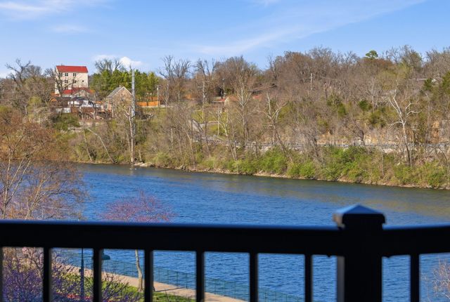 9207 Branson Landing Boulevard 207, Branson, MO 65616