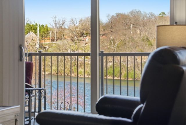 9207 Branson Landing Boulevard 207, Branson, MO 65616