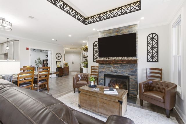 9207 Branson Landing Boulevard 207, Branson, MO 65616