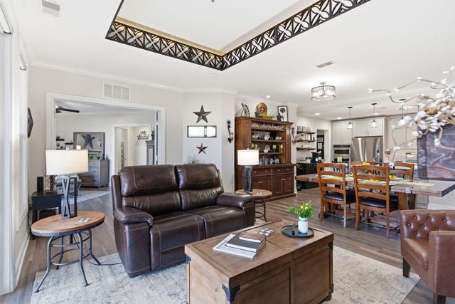 9207 Branson Landing Boulevard 207, Branson, MO 65616