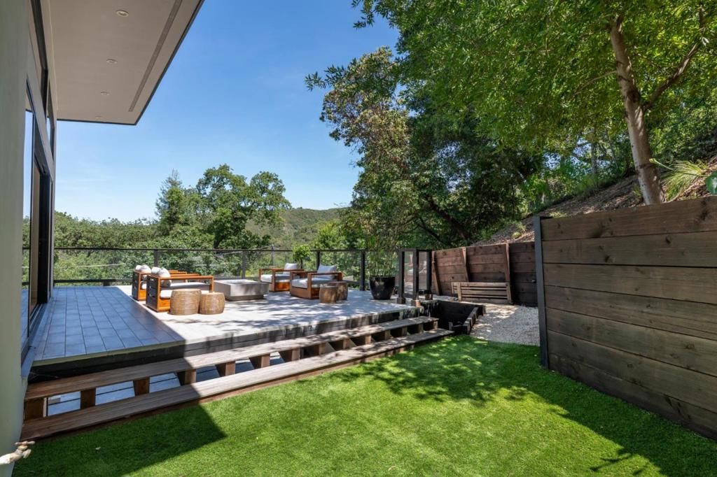 Image 21 of property listing at 124 Foxwood Road, Portola Valley, CA 94028