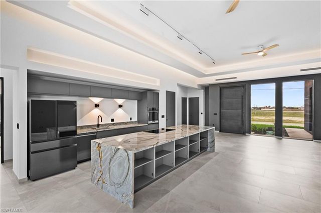 6 NW 32nd PL, Cape Coral, FL 33993