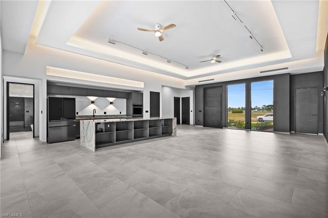 6 NW 32nd PL, Cape Coral, FL 33993