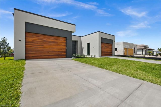 6 NW 32nd PL, Cape Coral, FL 33993