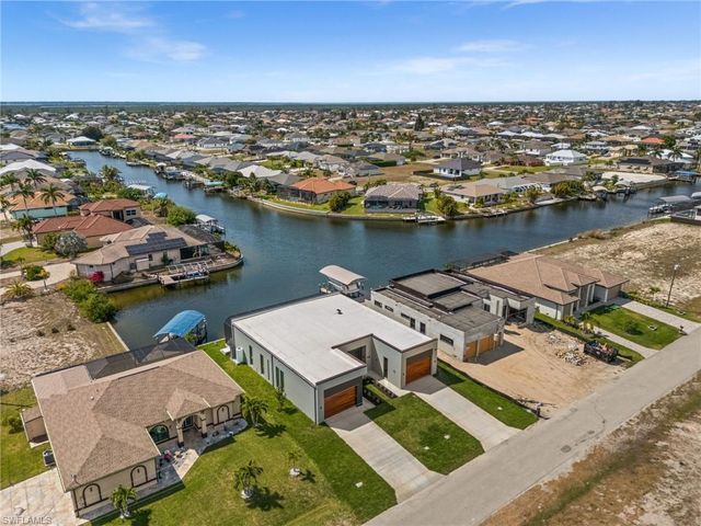 6 NW 32nd PL, Cape Coral, FL 33993