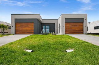 6 NW 32nd PL, Cape Coral, FL 33993