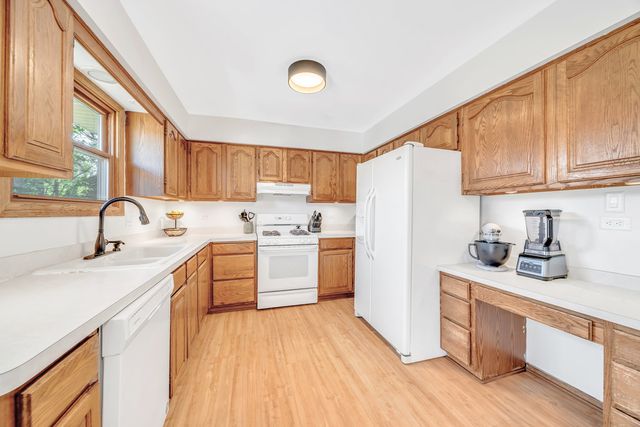 5118 W 112th Place, Alsip, IL 60803