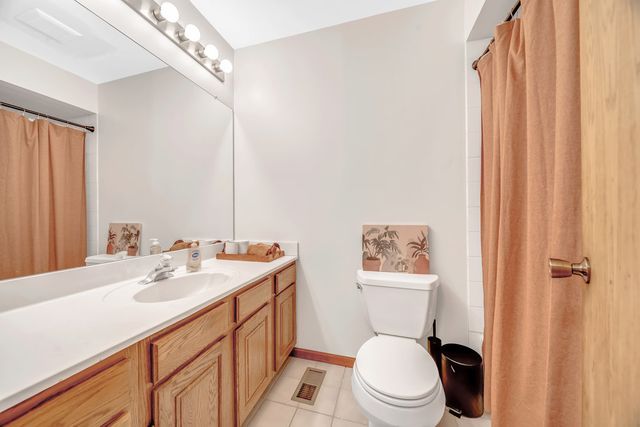5118 W 112th Place, Alsip, IL 60803