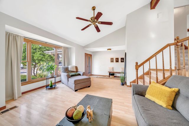 5118 W 112th Place, Alsip, IL 60803